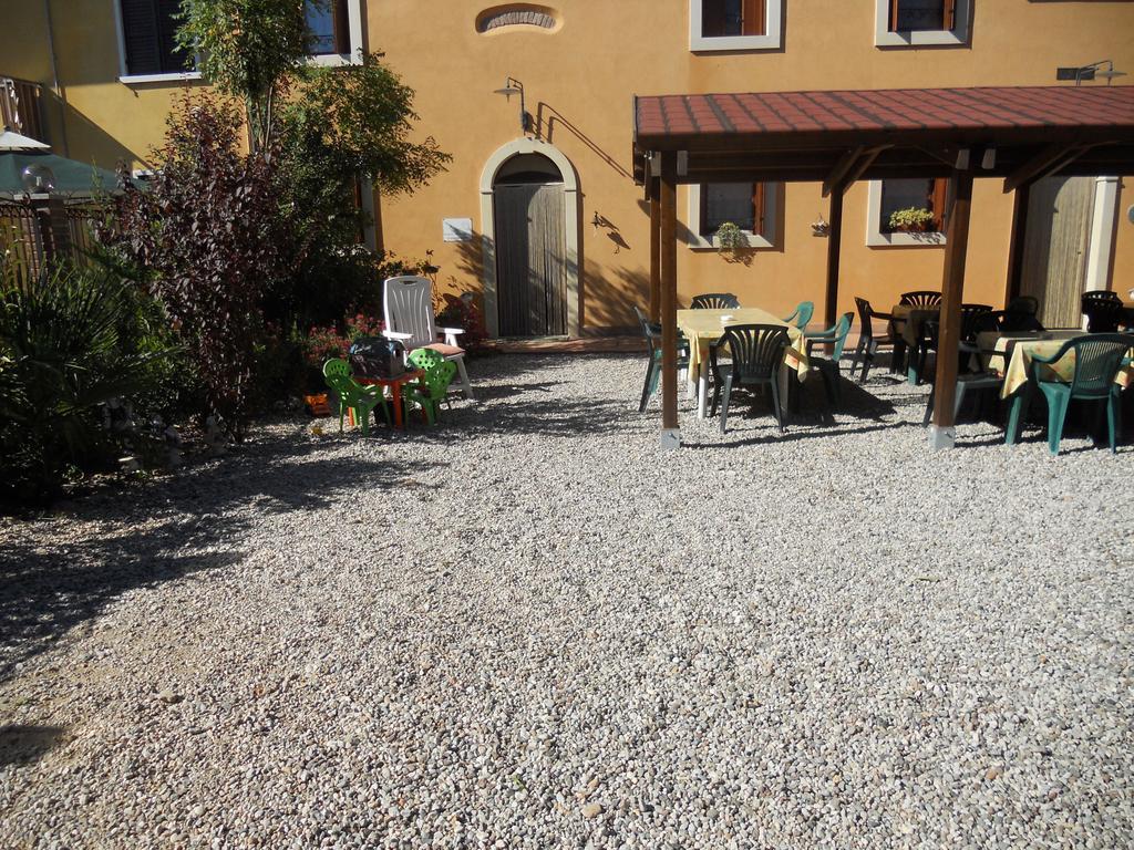 Villa Agriturismo Le Mura Del Gherlo Valeggio sul Mincio Exterior foto